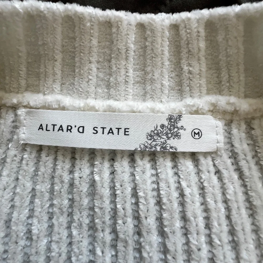 Sweater - Picture 2 of 2